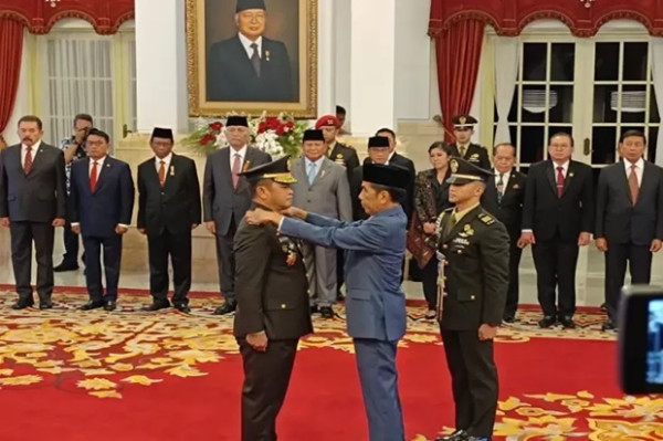 Dua Jenderal TNI Bintang 4 Jebolan Akmil 90-an, Sama-sama dari Kopassus dan Pernah Jadi Perisai Hidup Jokowi