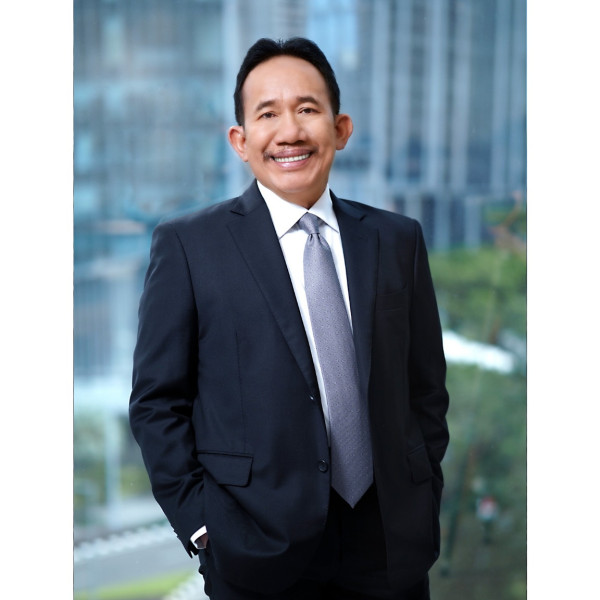 Dirut PTBA Arsal Ismail Raih Gelar The Best CEO in Beyond Coal