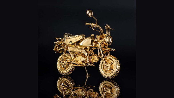 Wow, Miniatur Honda Monkey Berlapis Emas Dijual Lebih Mahal dari Motor Aslinya