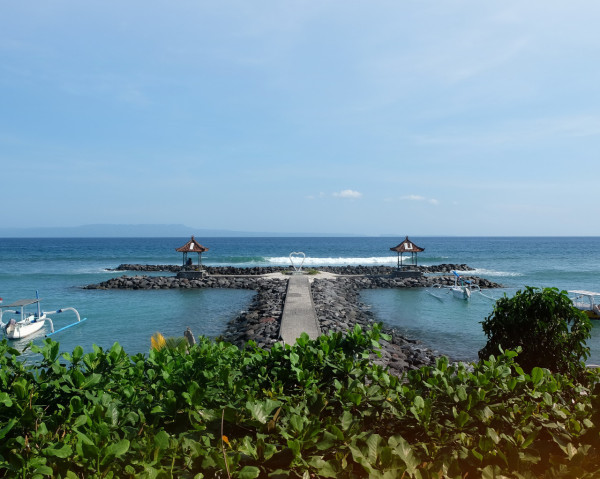 10 Tempat Wisata Indonesia yang Pernah Dikunjungi Artis Korea, Jin BTS Sambangi Pulau Mahoro