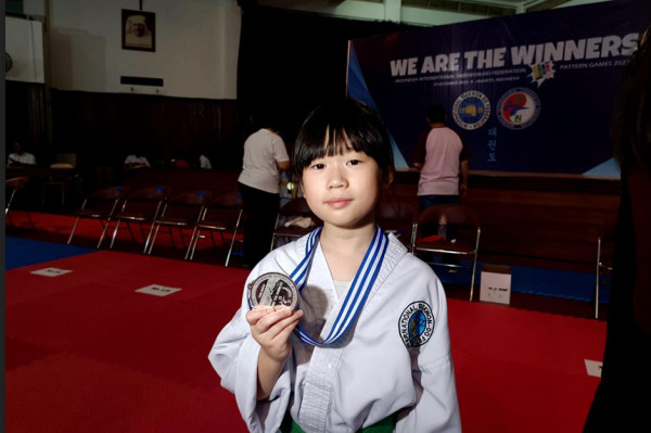 Putri Angela Tanoesoedibjo Girang Dapat Medali di Kejuaraan Taekwondo Jurus Junior Indonesia ITF 2023