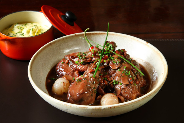 10 Makanan di Dunia yang Terbuat dari Darah, Berani Coba?