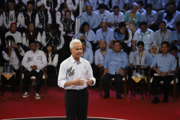Tampil Memuaskan di Debat Capres, Ganjar Ternyata Dapat Masukan Banyak dari Muhammad Zinedine Alam
