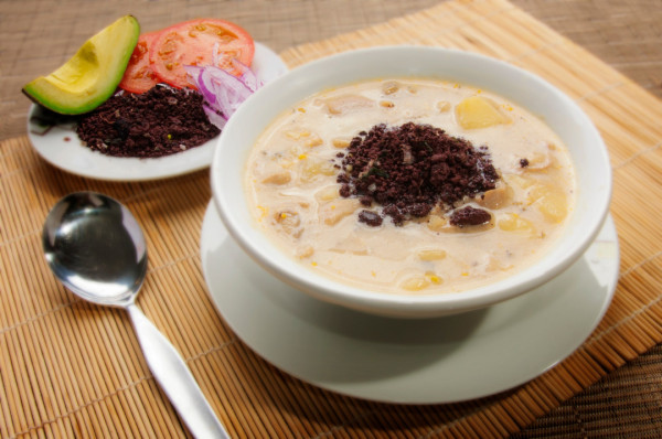 10 Makanan di Dunia yang Terbuat dari Darah, Berani Coba?