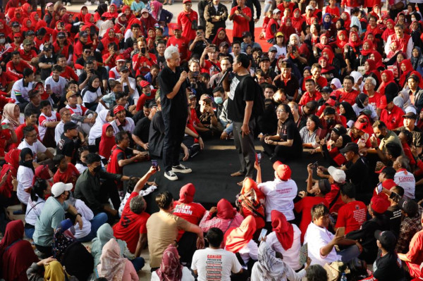 Sat-set! Ganjar Tegaskan Siap Sikat dan Bersihkan Pungli di Dunia Industri