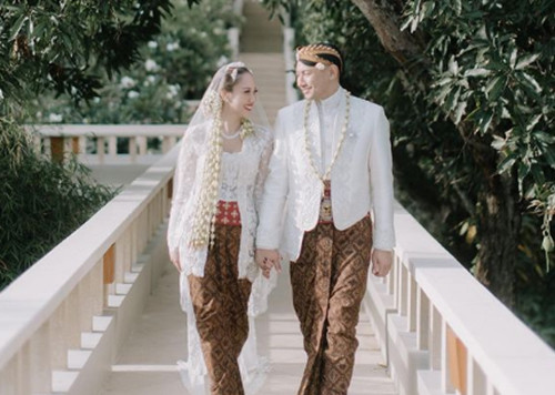 7 Artis Indonesia yang Menikah di Bali pada 2023, BCL hingga Mikha Tambayong