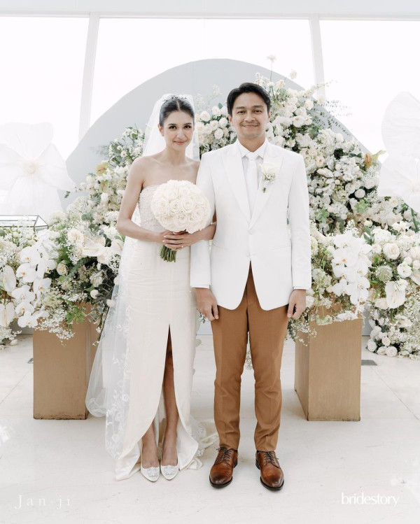 7 Artis Indonesia yang Menikah Diam-diam di 2023, Enzy Storia Bikin Kaget