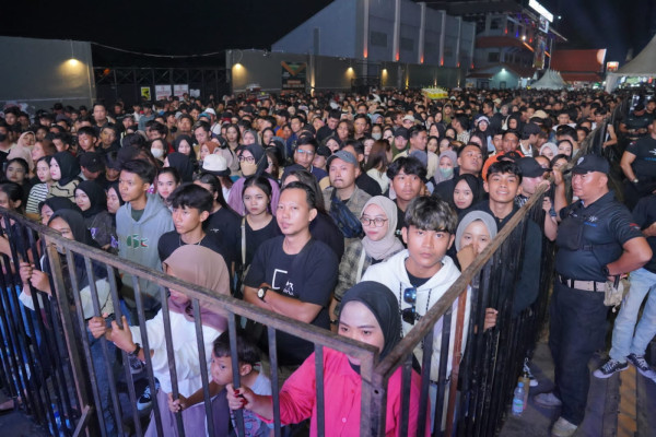Kemeriahan Pesta Rakyat Ganjar-Mahfud di Pati, Diserbu Puluhan Ribu Warga