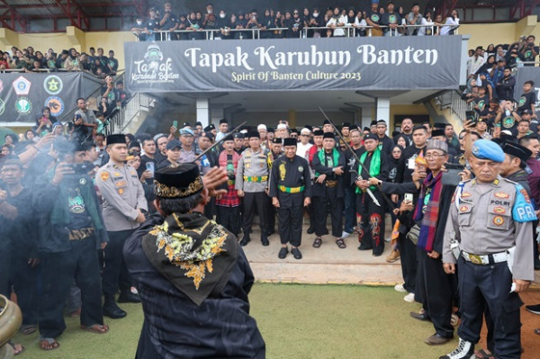 Pj Gubernur Banten Ajak Paguron Silat dan Jawara Jaga Stabilitas Pemilu 2024