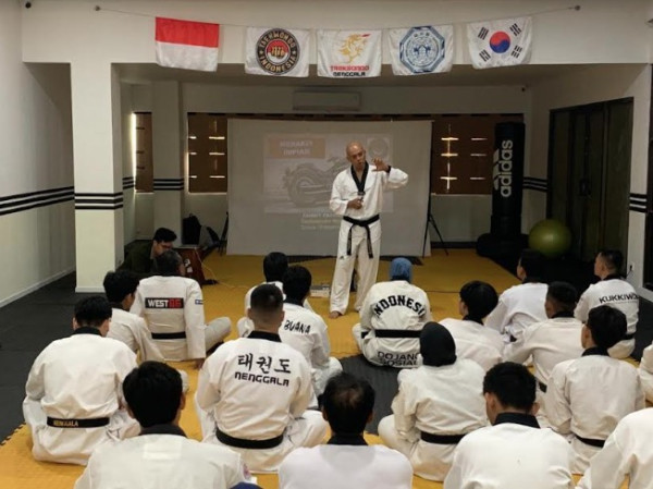 Gelar Coaching Clinic Taekwondo, Caleg Partai Perindo Antonius Hartanto Jaring Bibit Atlet Potensial