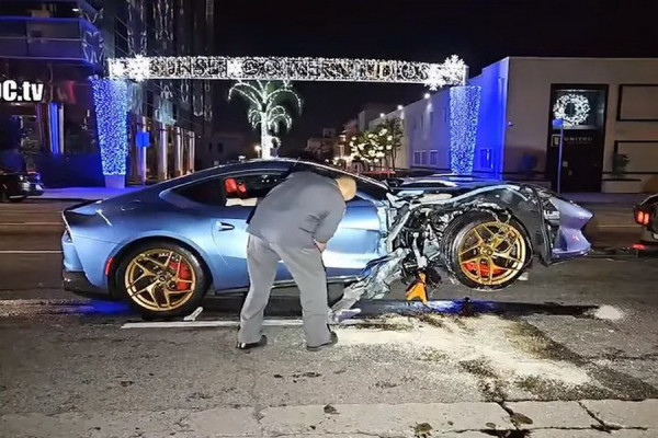 Terungkap, Ini Penyebab Kecelakaan Ferrari Aktor Black Panther