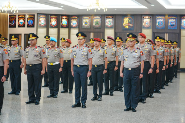 Selamat! 45 Pati Polri Naik Pangkat
