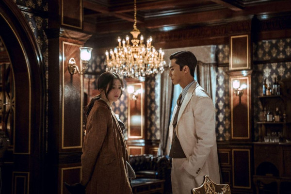 5 Alasan Nonton Gyeongseong Creature, Drakor Park Seo-Joon dan Han So-Hee