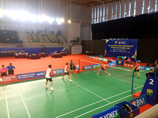Pasangan Debutan Bobby Setiabudi/Melati Daeva Juara Kejurnas PBSI Perorangan 2023