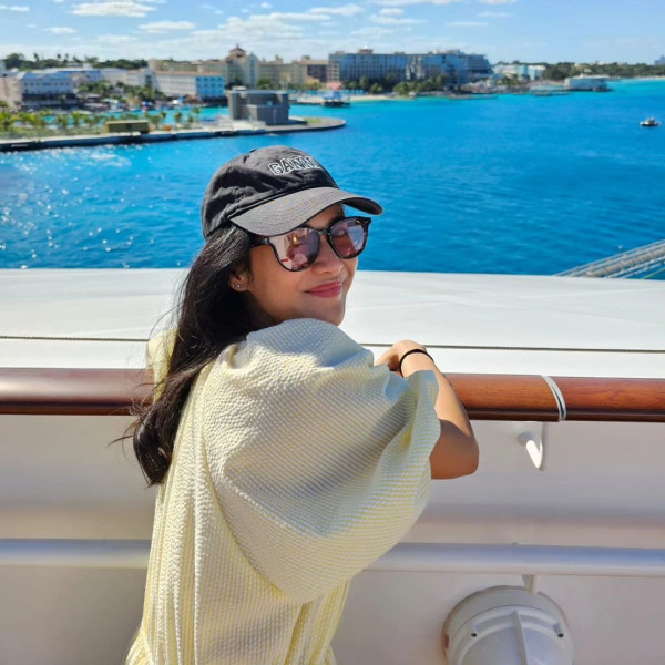 5 Artis Indonesia Ini Pamer Liburan Tahun Baru di Luar Negeri, Ada Nia Ramadhani dan Dian Sastro
