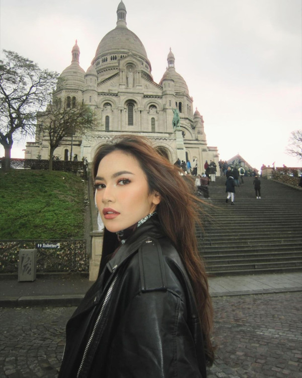 5 Artis Indonesia Ini Pamer Liburan Tahun Baru di Luar Negeri, Ada Nia Ramadhani dan Dian Sastro