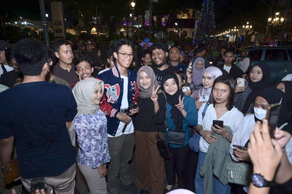 Momen Alam Ganjar Pulang ke Semarang Reuni hingga Nyanyi Bareng di Kota Lama