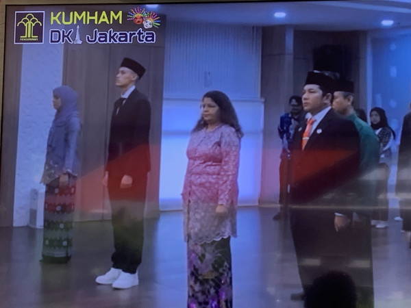 Resmi! Jay Idzes Ambil Sumpah WNI Ditemani Kekasih, Siap Perkuat Timnas Indonesia