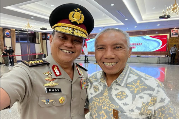 Komjen Polisi Bergelar Doktor, Nomor 3 Peraih Adhi Mayakasa Akpol 1988