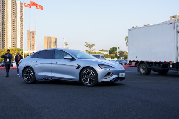 Perbedaan 5 Kategori Mobil Listrik BYD: Dynasty, Ocean, Denza, Yangwang, dan Fang Cheng Bao