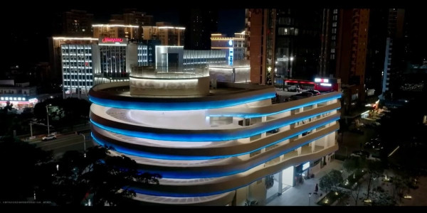 Keren, Mobil Listrik Xiaomi Bisa Parkir Sendiri di Gedung Bertingkat