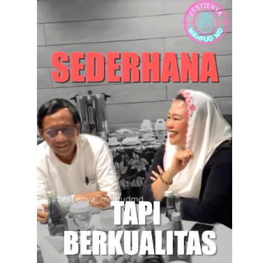 Tebak-tebakan Jenaka Yenny Wahid soal Bedanya Mahfud MD dengan Warteg