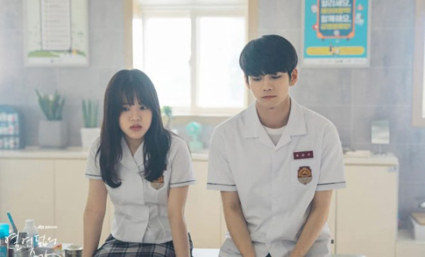 6 Drakor tentang Cewek Populer Naksir Cowok Biasa, Bikin Gemes!