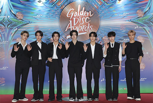 5 Potret Idol K-Pop Pria yang Tampil Menawan di Golden Disc Awards 2024