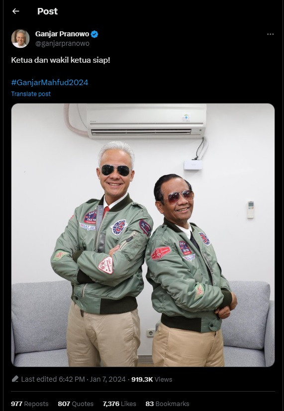 Ini Makna Jaket Bomber dan Sepatu Boots yang Dipakai Ganjar-Mahfud di Debat Capres Ketiga