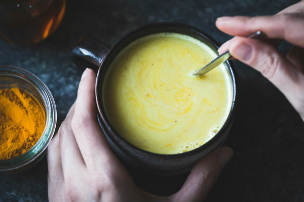 4 Minuman sebelum Tidur yang Bantu Menurunkan Berat Badan, Langsung Kurus di Pagi Hari
