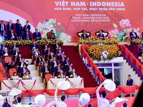 Jokowi Diajak Presiden Vietnam Saksikan Pencak Silat di Hanoi
