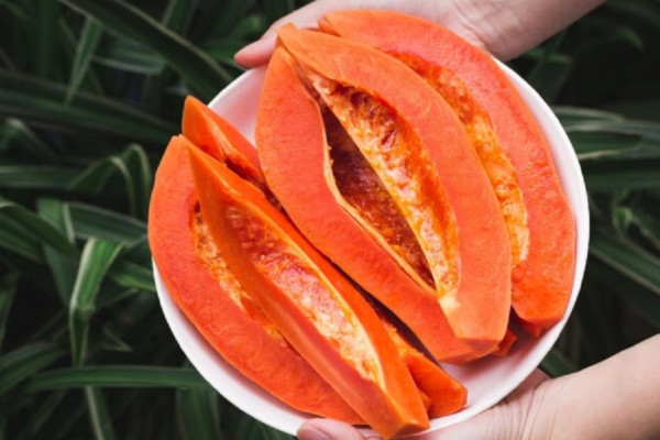 10 Makanan Pereda Sakit Perut, Pepaya Buang Racun dalam Tubuh