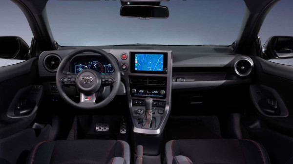 Toyota GR Yaris 2024 Dipamerkan, Kini Punya Transmisi Otomatis