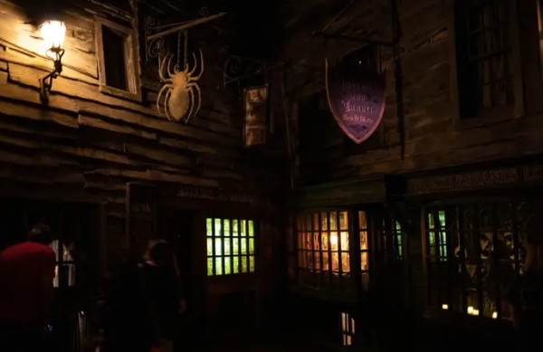 Pesona Desa Hogsmeade di Orlando Bikin Takjub, Pencinta Harry Potter Wajib Datang