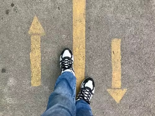 8 Cara Cegah Tindakan Impulsif, Pas buat yang Hobi Makan dan Belanja saat Stres