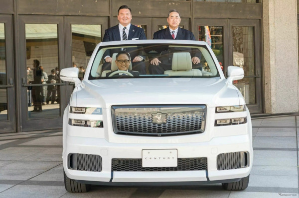 Toyota Bikin Mobil Khusus Juara Sumo, Pertama dan Satu-satunya di Dunia