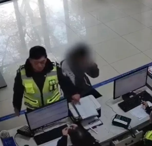 Viral! Stres karena Pelajaran, Siswa Melaporkan Gurunya ke Polisi