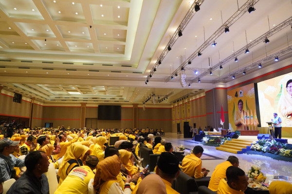 Airlangga Optimistis Golkar Jadi Partai Terbesar di Jawa Barat