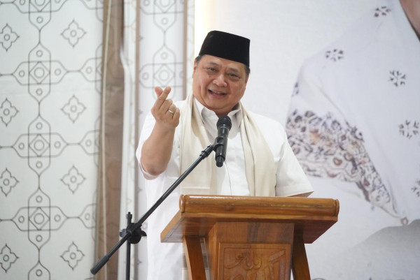 Airlangga Luncurkan Gibran di Ponpes Al Falah Nagreg, Diinisiasi Para Kiai