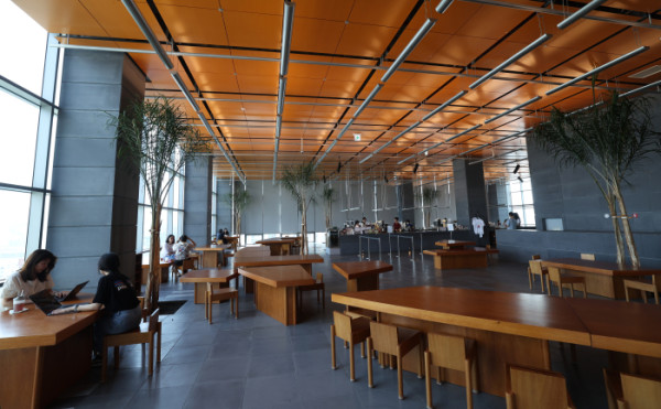 6 Fasilitas Menggiurkan di Gedung HYBE, Terbaru cuma Satu-satunya di Agensi K-Pop