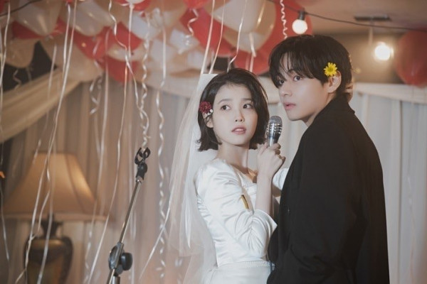 Lirik dan Makna Lagu Love Wins All dari IU, Penuh Kisah Haru