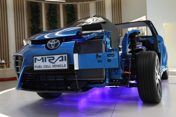 Toyota Optimistis dengan Mobil Hidrogen Meski Banyak Tantangan