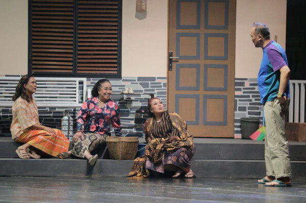 Nobar Teater Musuh Bebuyutan, Ganjar Ingin Rasakan Suara Hati Rakyat