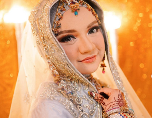 5 Potret Cantik Rismahani, Istri Witan Sulaeman Gelandang Timnas Indonesia