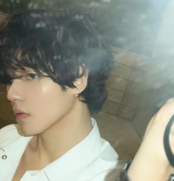 5 Seleb Mirip V BTS, dari Idol sampai Atlet Bisbol