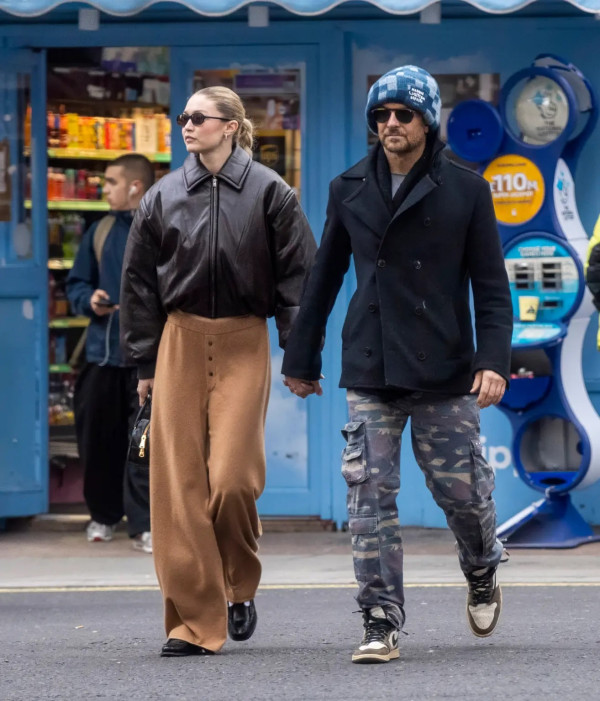Gigi Hadid dan Bradley Cooper Go Public, Kepergok Gandengan di London
