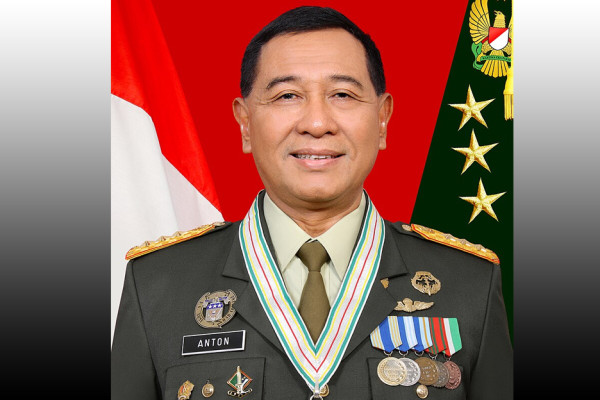 Jenderal Bintang 3 Aktif Pemilik Brevet Komando Kopassus, Nomor 1 Terjun dalam Operasi Mapenduma