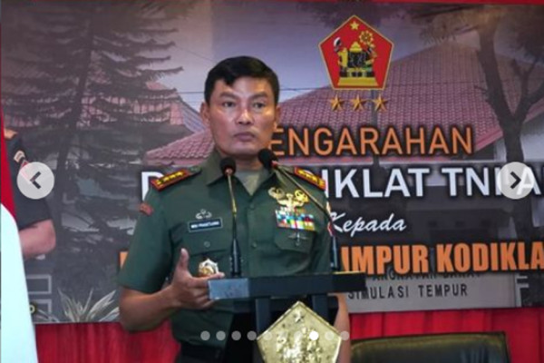 Jenderal Bintang 3 Aktif Pemilik Brevet Komando Kopassus, Nomor 1 Terjun dalam Operasi Mapenduma
