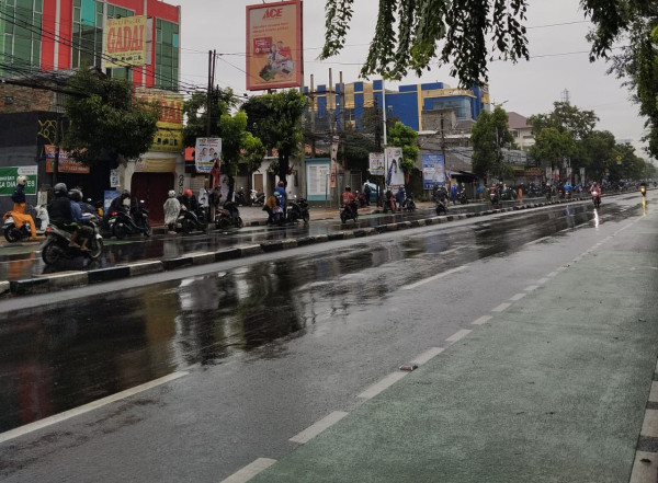 Prakiraan Cuaca Jakarta 30 Januari 2024: Pagi Hujan Ringan, Malam Hujan Petir