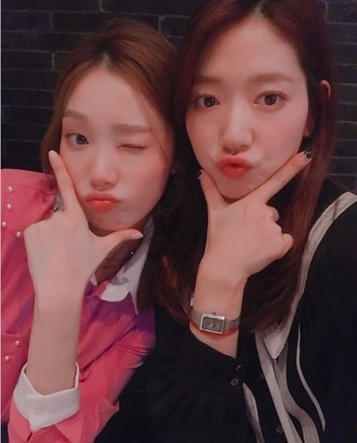 6+ Sahabat Seleb Lee Sung-kyung, Ada Suga BTS
